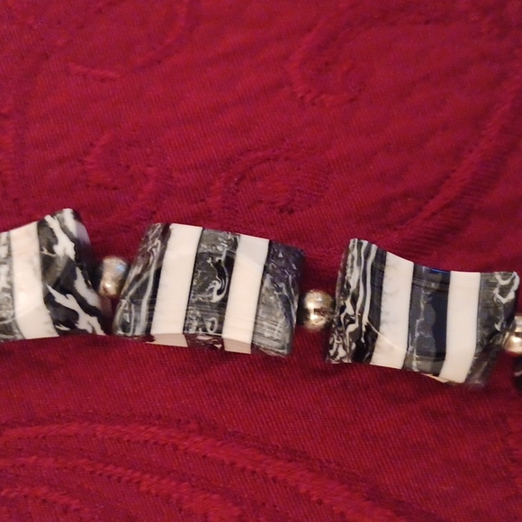 Chunky costume jewelry - Picture 5 of 7